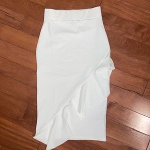 WHITE PENCIL SKIRT